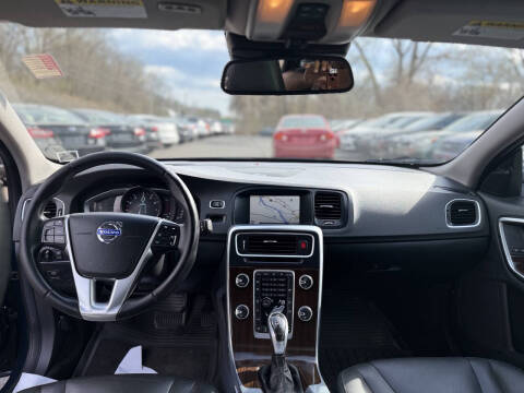 2015 Volvo V60 T5 Platinum