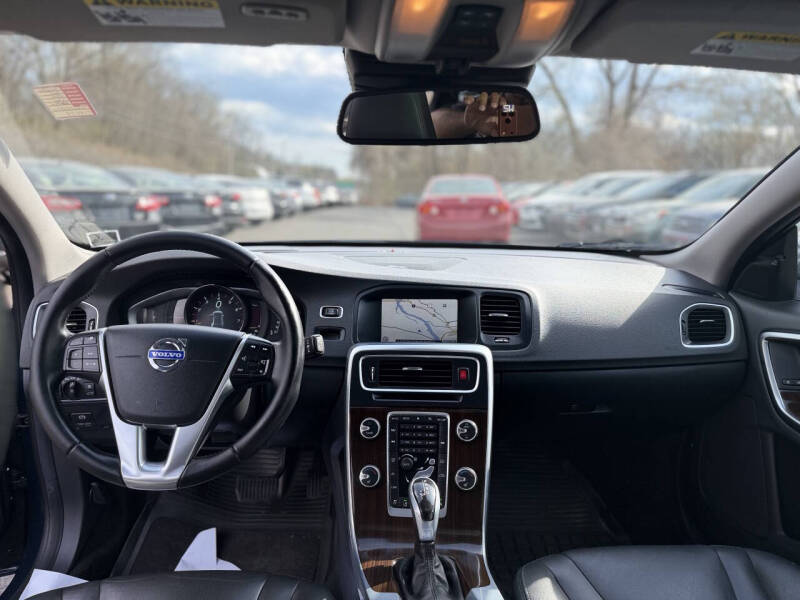 2015 Volvo V60 T5 Platinum