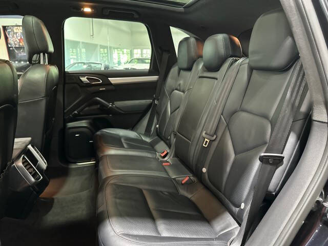 2014 Porsche Cayenne GTS