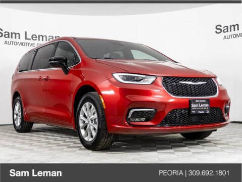 2025 Chrysler Pacifica for sale at Sam Leman Chrysler Jeep Dodge of Peoria in Peoria IL