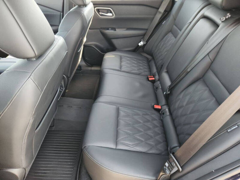 2025 Nissan Rogue Platinum