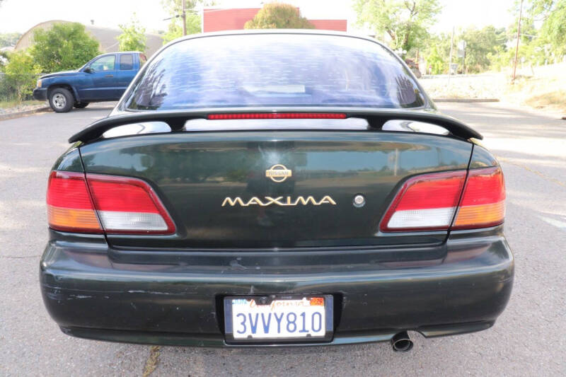 1997 Nissan Maxima GXE