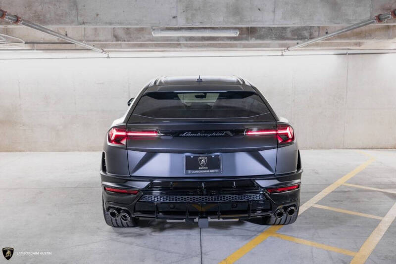 2024 Lamborghini Urus S