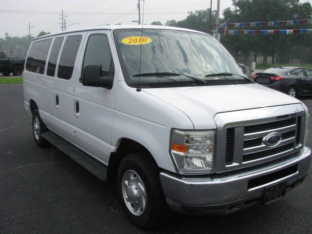 2010 Ford E-Series E-350 SD XLT