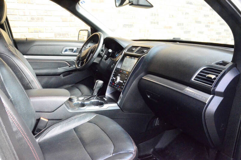 2019 Ford Explorer Sport