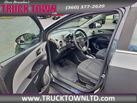 2016 Chevrolet Sonic LT Auto