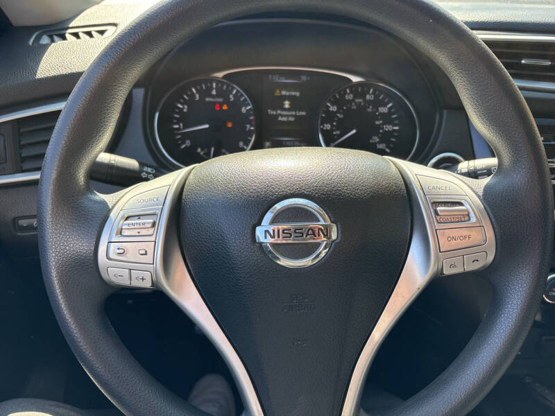 2015 Nissan Rogue SV