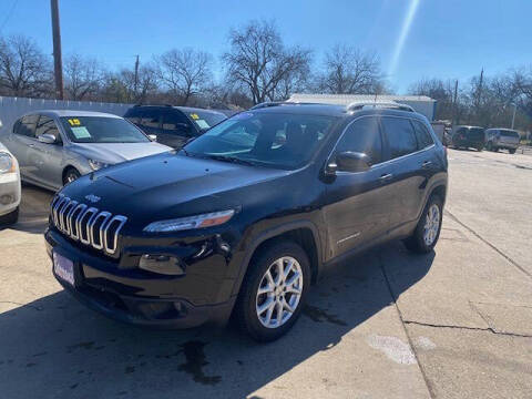 2017 Jeep Cherokee for sale at Barron's Auto Cleburne East Henderson in Cleburne TX