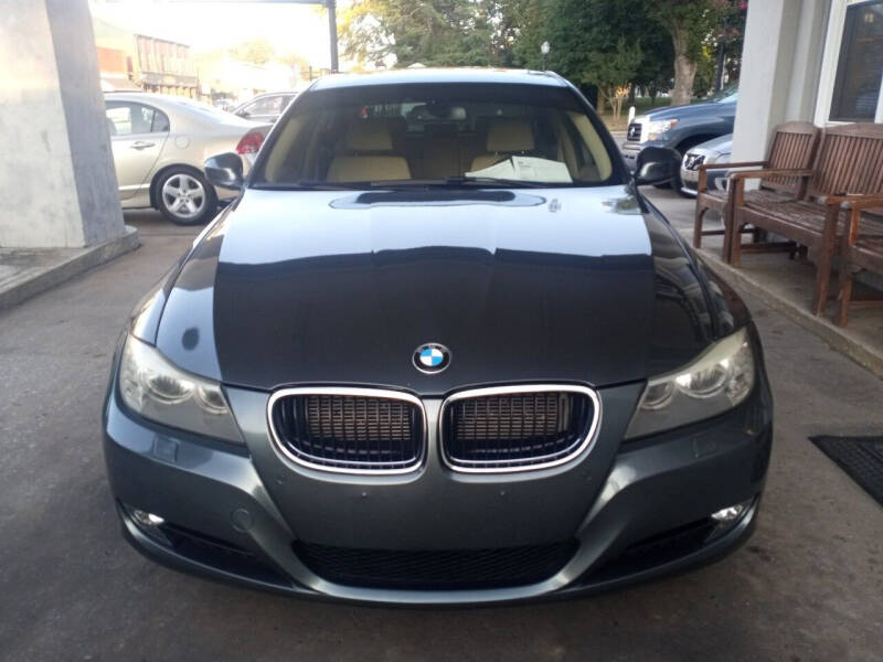 2011 BMW 3 Series for sale at ROBINSON AUTO BROKERS in Dallas NC