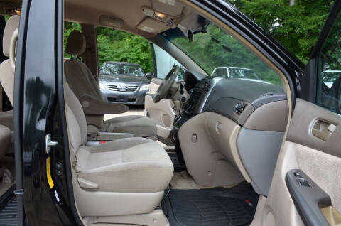 2008 Toyota Sienna LE 7-Passenger