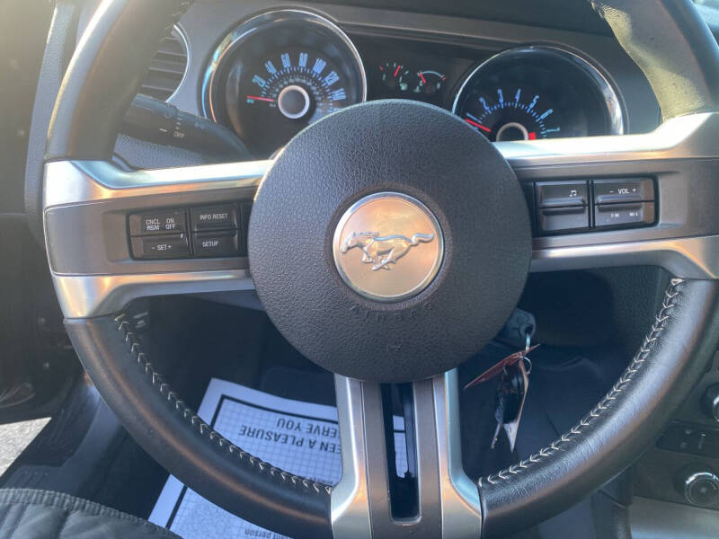 2013 Ford Mustang V6