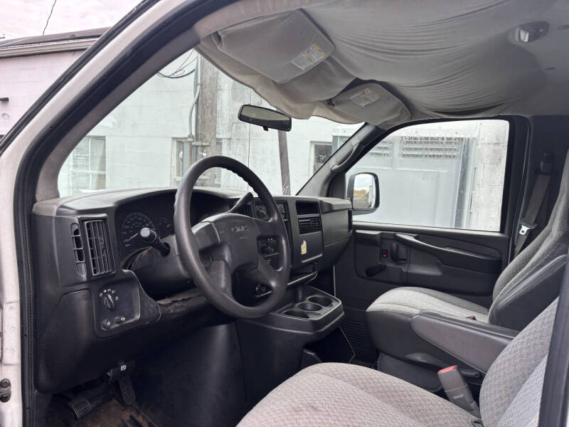 2006 GMC Savana 2500