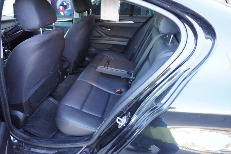 2015 BMW 5 Series 528i