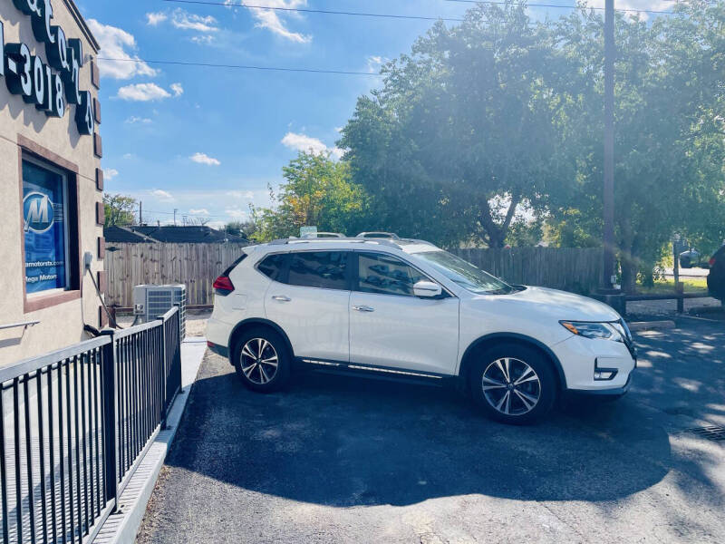 2017 Nissan Rogue SL