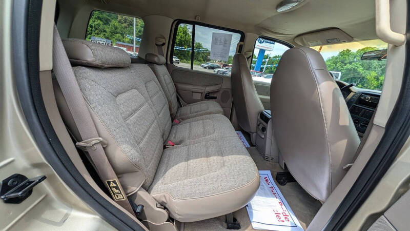 2002 Ford Explorer XLS