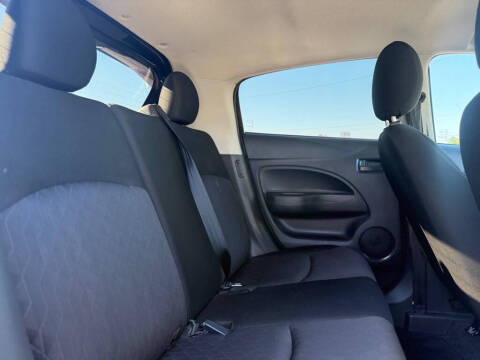 2022 Mitsubishi Mirage ES