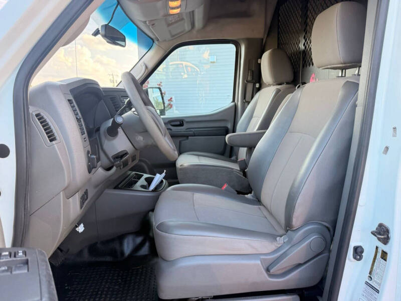 2017 Nissan NV
