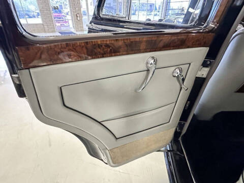 1954 Rolls-Royce Silver Dawn