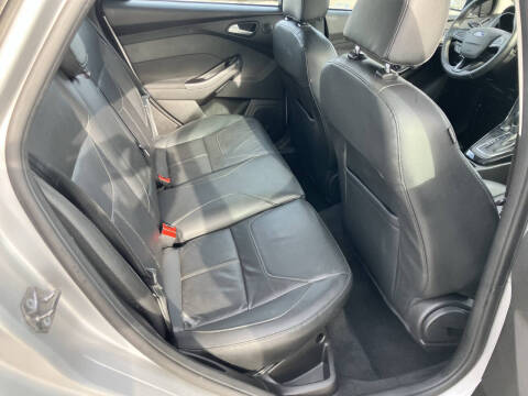 2017 Ford Focus Titanium