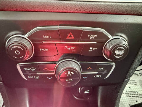 2017 Dodge Charger SXT