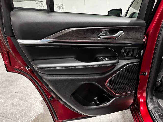 2023 Jeep Grand Cherokee Overland