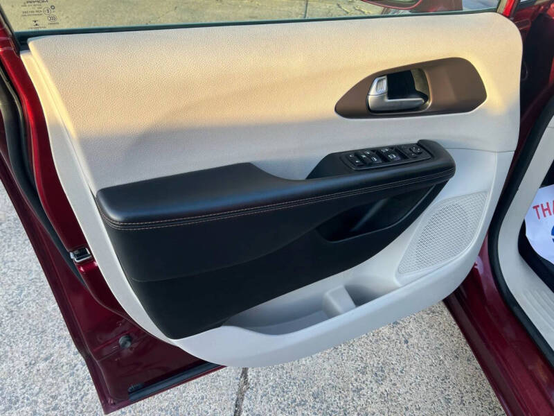 2018 Chrysler Pacifica Touring Plus