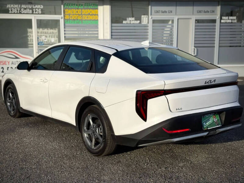 2025 Kia K4