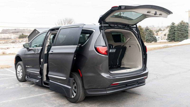 2019 Chrysler Pacifica Touring L