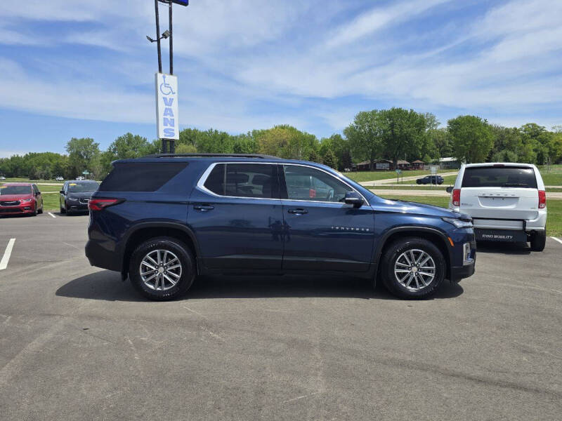 2022 Chevrolet Traverse LT Cloth