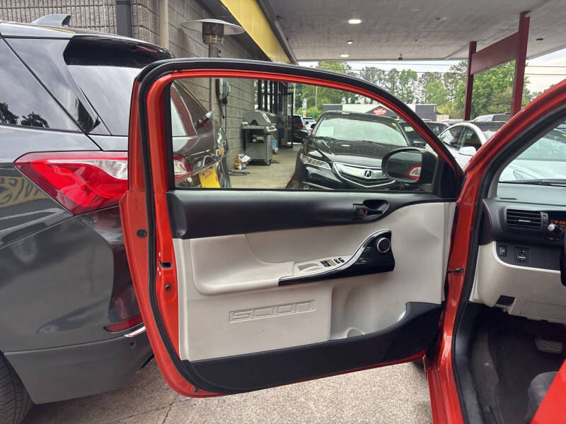 2015 Scion iQ