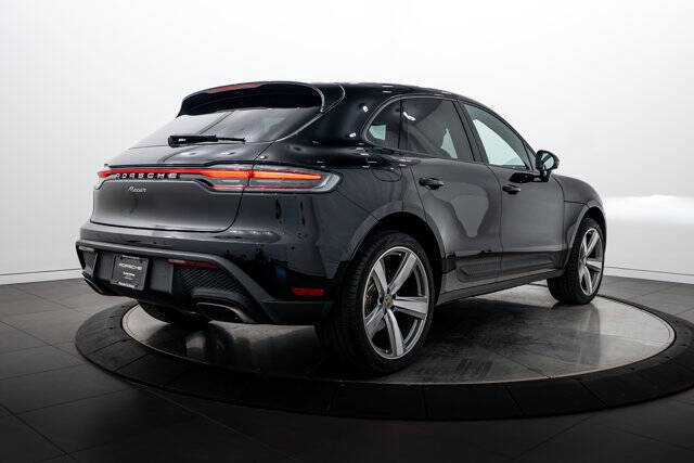 2025 Porsche Macan