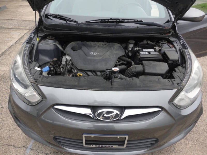 2013 Hyundai Accent GLS