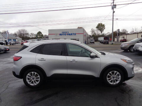 2020 Ford Escape SE