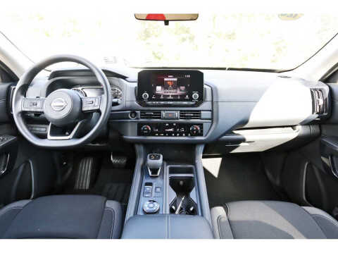 2025 Nissan Pathfinder S