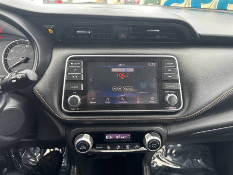 2020 Nissan Kicks SR