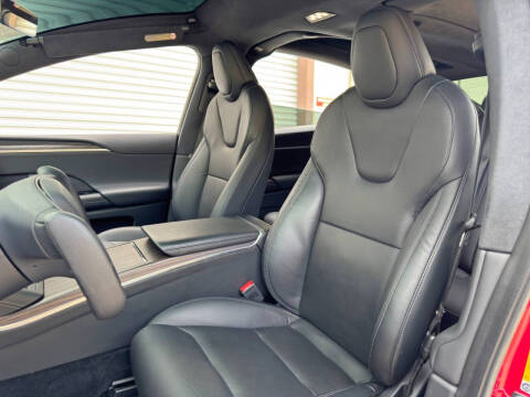 2023 Tesla Model X Standard Range