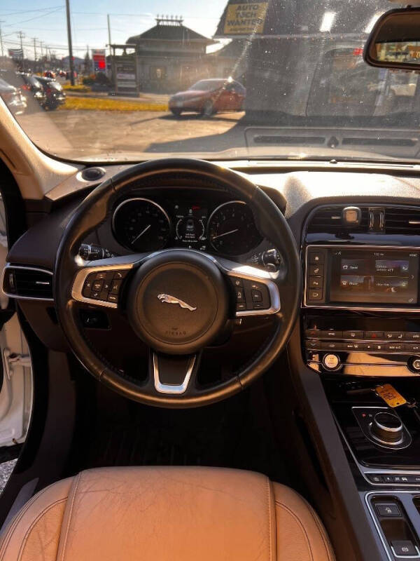 2018 Jaguar F-PACE 35t Prestige