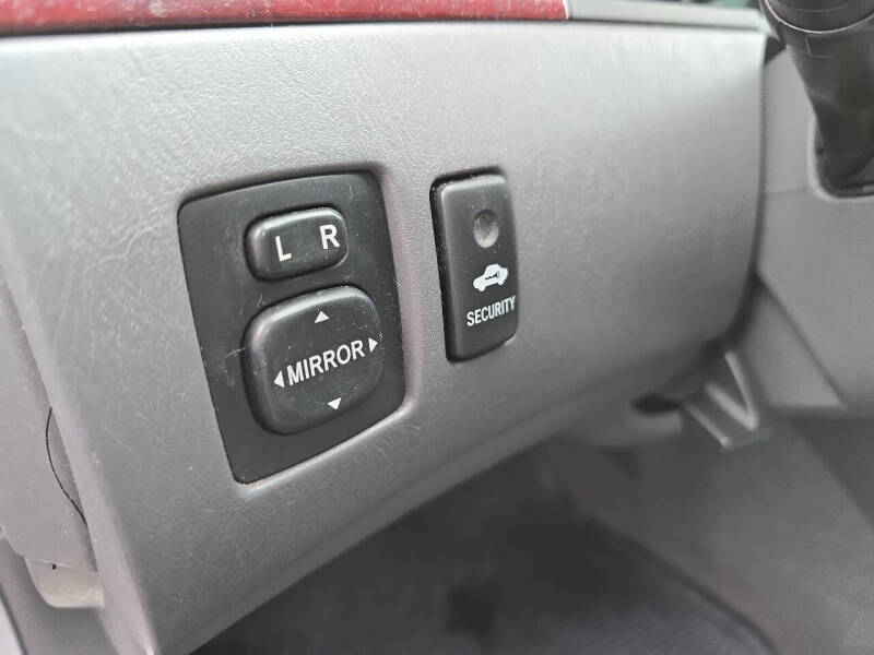 2004 Toyota Camry Solara SLE