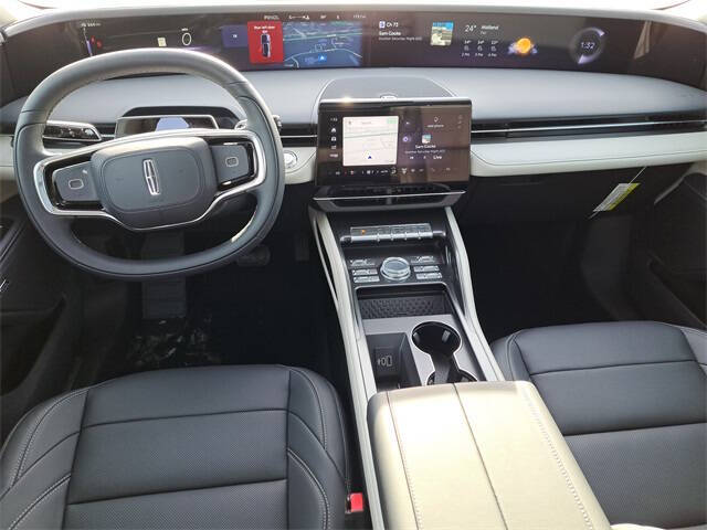 2025 Lincoln Nautilus Hybrid Premiere