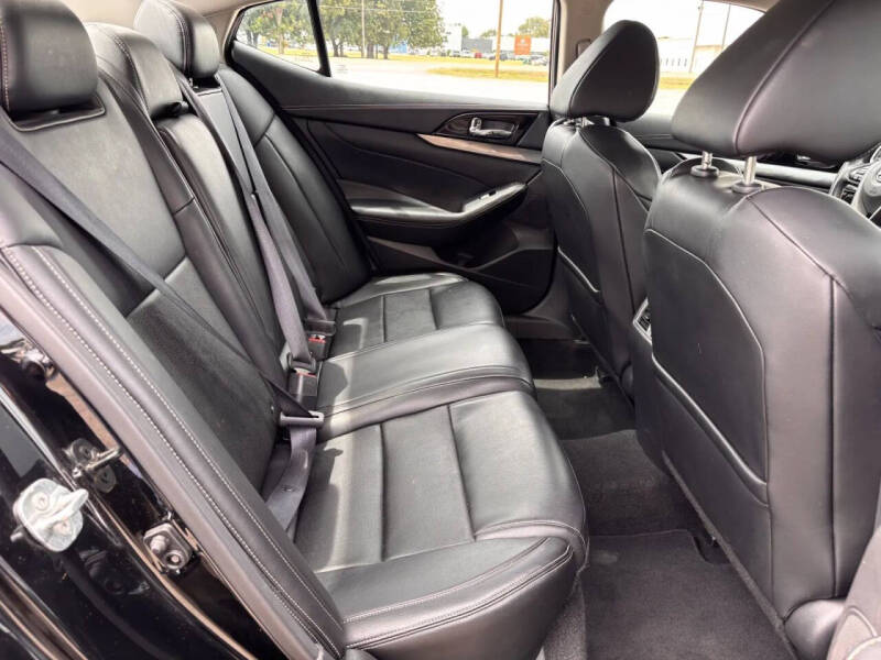 2023 Nissan Maxima 3.5 SV