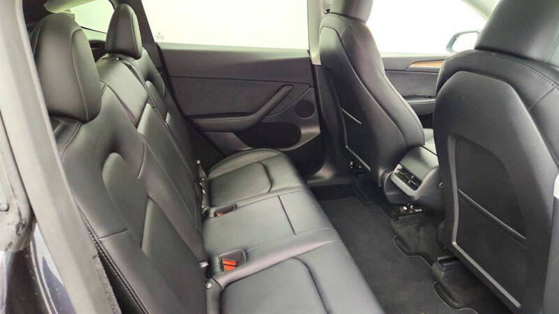 2025 Tesla Model Y Long Range