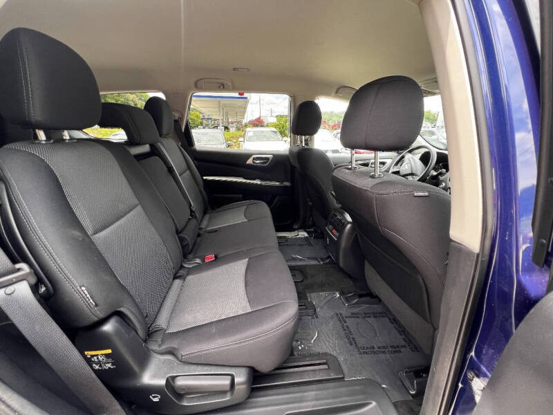 2018 Nissan Pathfinder S