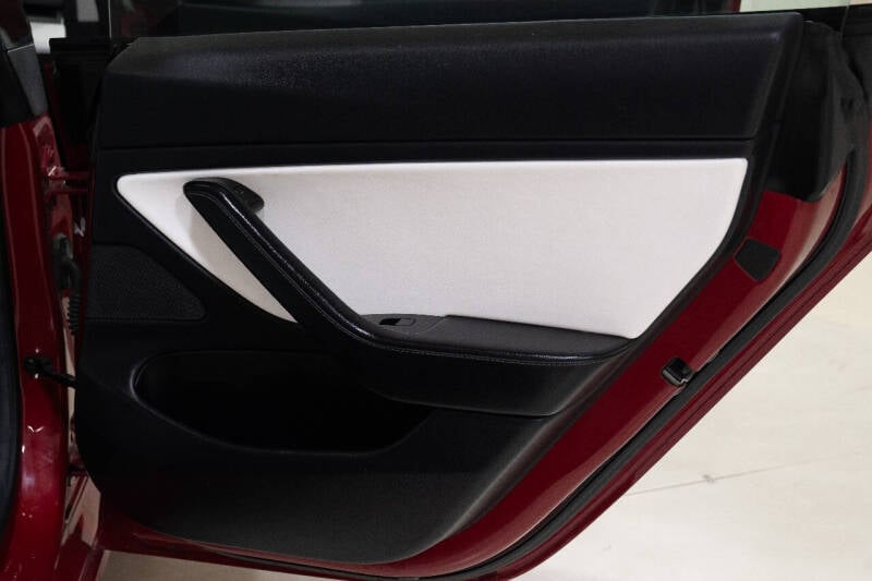 2019 Tesla Model 3 Base photo 27