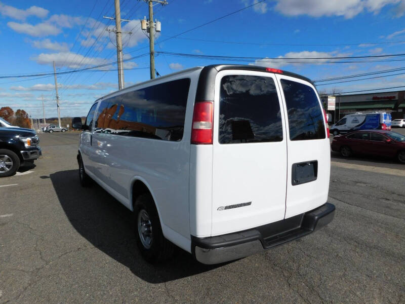 2017 Chevrolet Express LT 3500