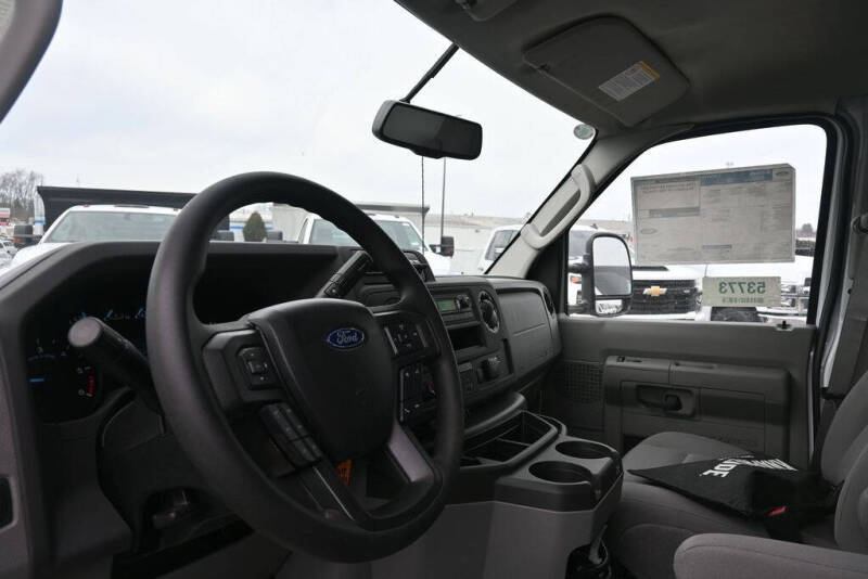 2025 Ford E-Series