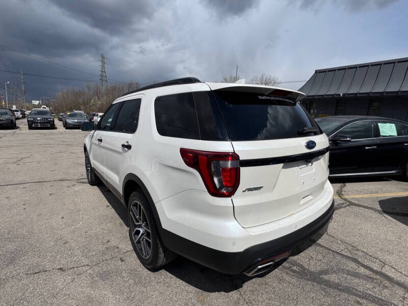2016 Ford Explorer Sport