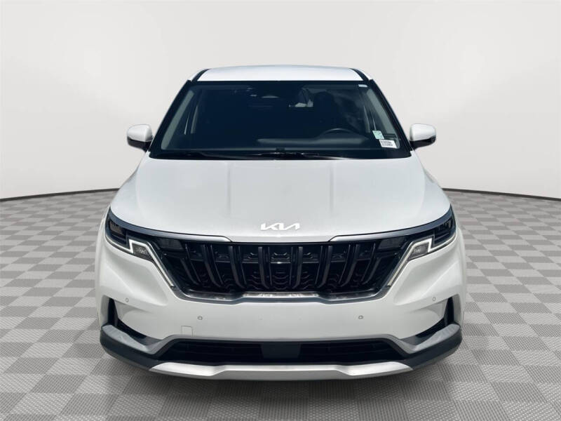 2024 Kia Carnival EX
