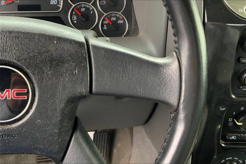 2005 GMC Envoy XUV SLE