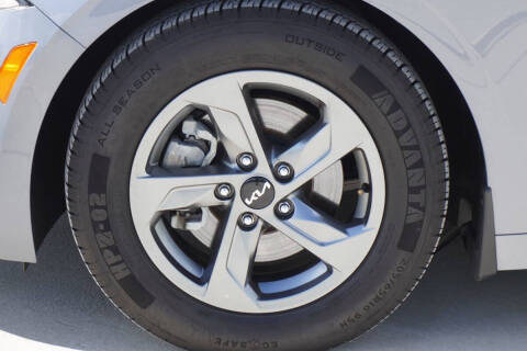 2022 Kia K5