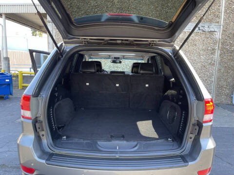 2012 Jeep Grand Cherokee Laredo